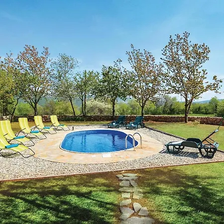 4 Bedroom Awesome In Holiday home Lecevica